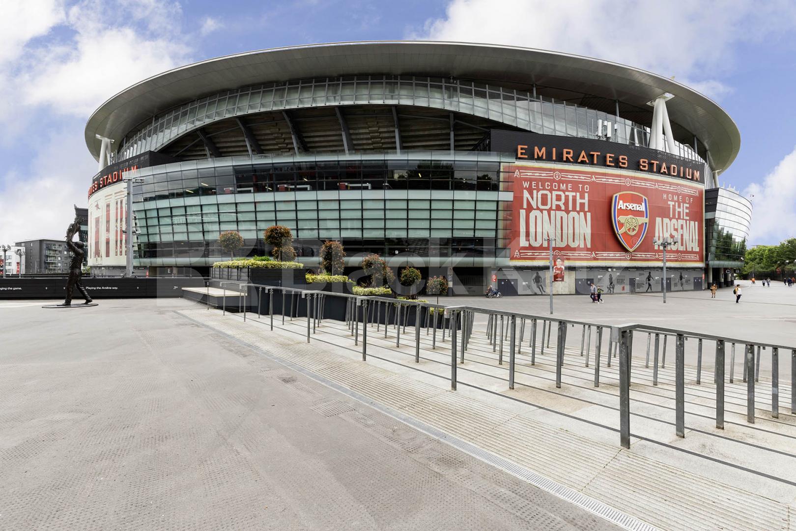 locate din a new build in the heart of Highbury close to Arsenal Station  Drayton Park, Highbury 